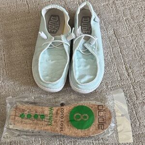 Hey Dude Women’s Aqua Sneakers